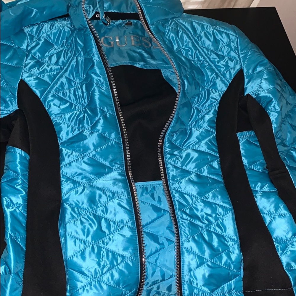 Super cute guess jacket very light weight